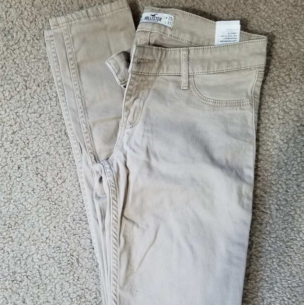 Khaki jeans
